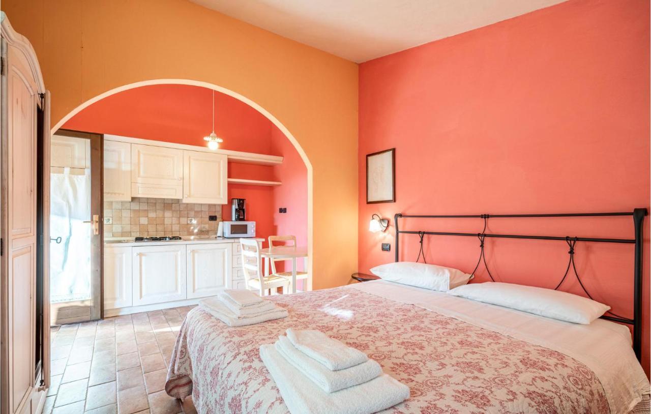 Cozy Home In San Giovanni With Wifi Montefiore dell'Aso Ngoại thất bức ảnh