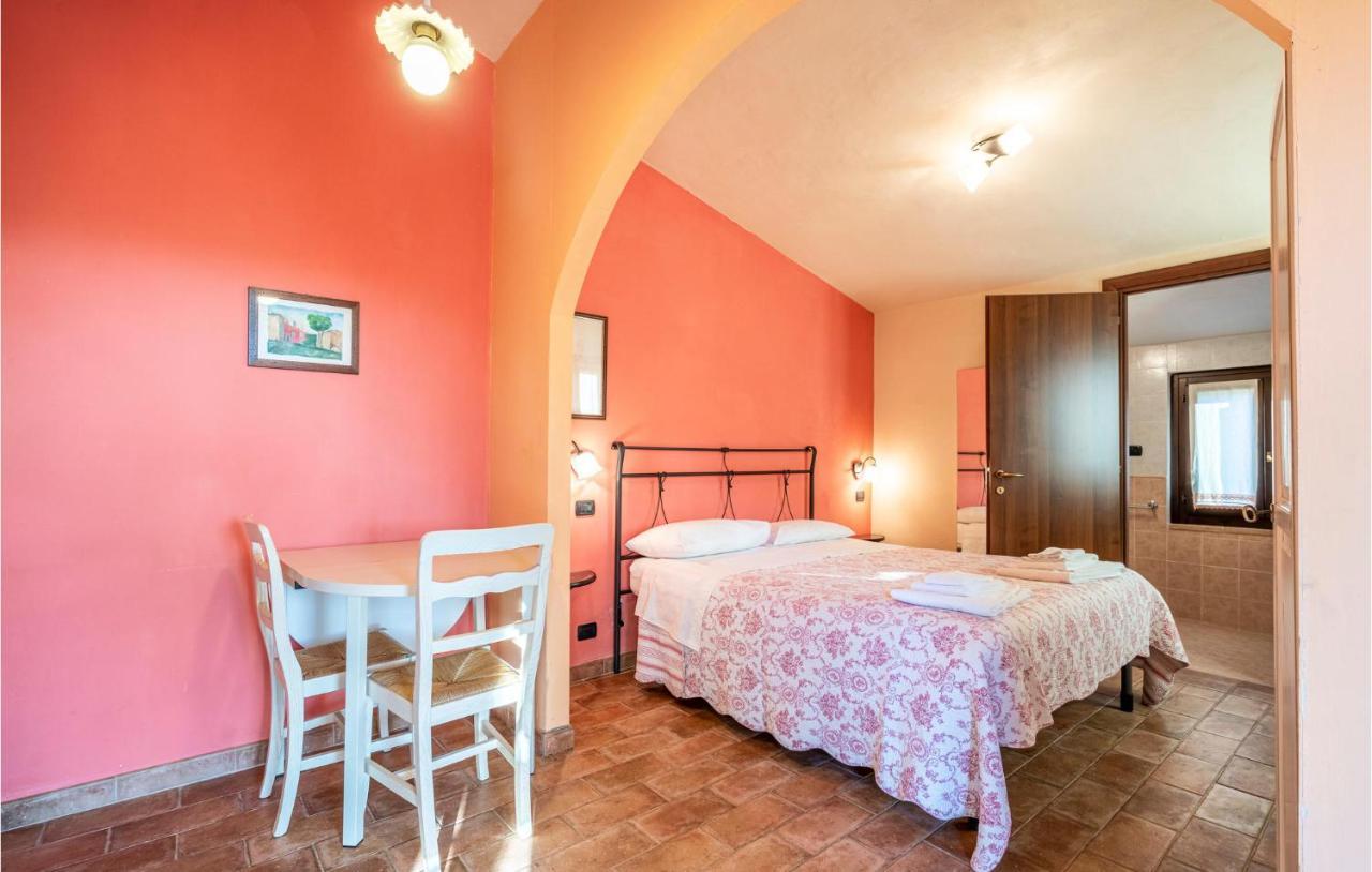 Cozy Home In San Giovanni With Wifi Montefiore dell'Aso Ngoại thất bức ảnh