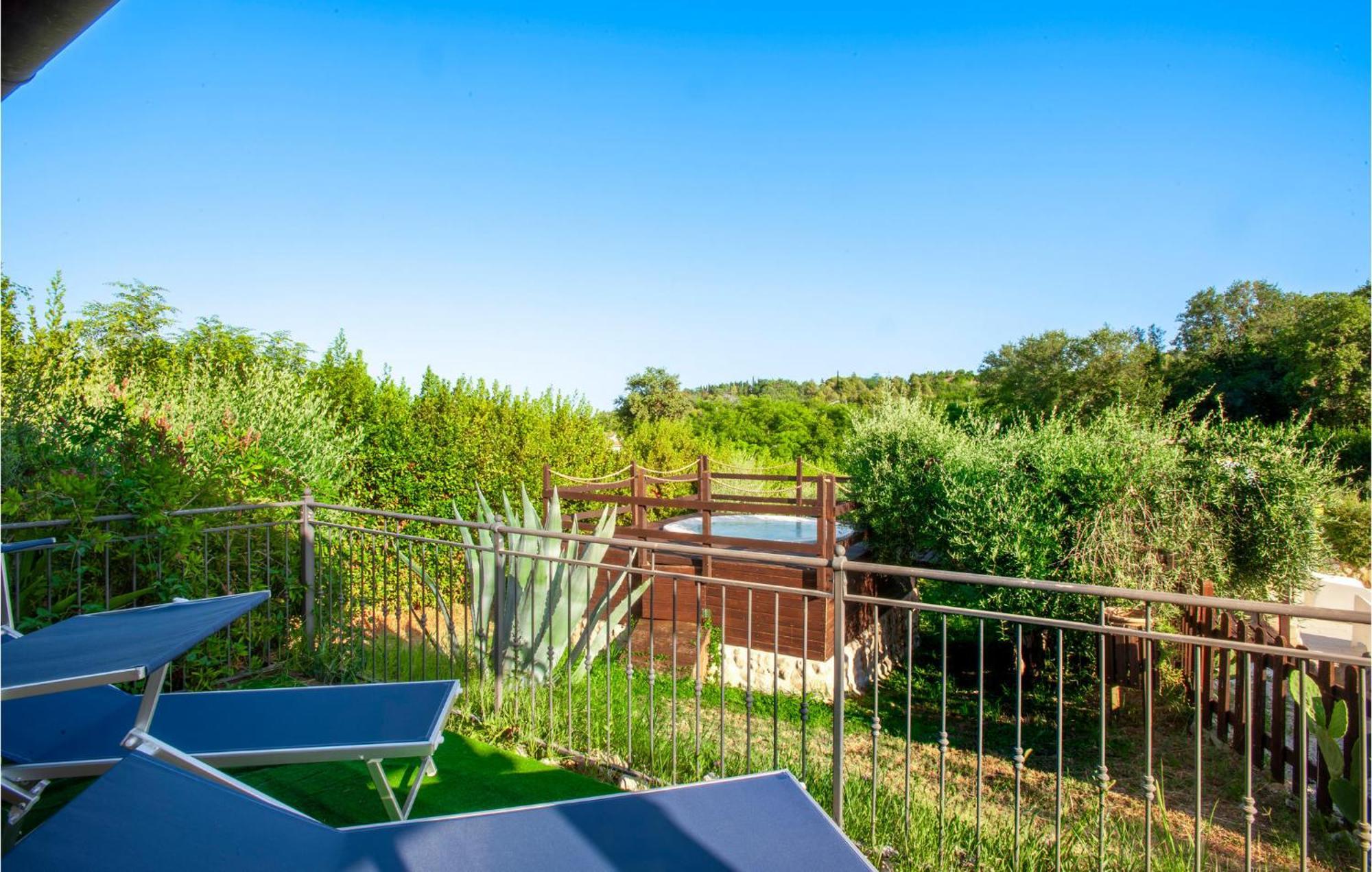 Cozy Home In San Giovanni With Wifi Montefiore dell'Aso Ngoại thất bức ảnh
