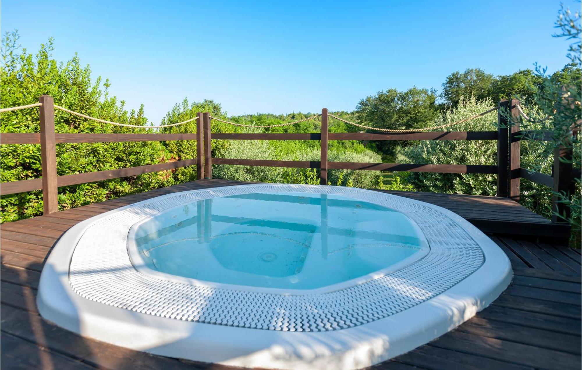 Cozy Home In San Giovanni With Wifi Montefiore dell'Aso Ngoại thất bức ảnh